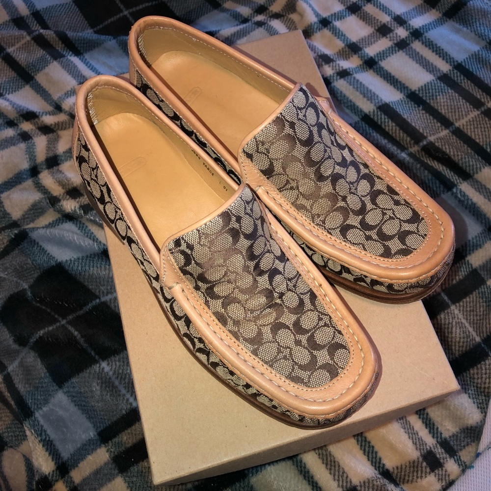 Coach signature loafer Size 7.5